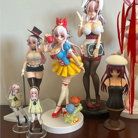Other - Super Sonico anime figure lot